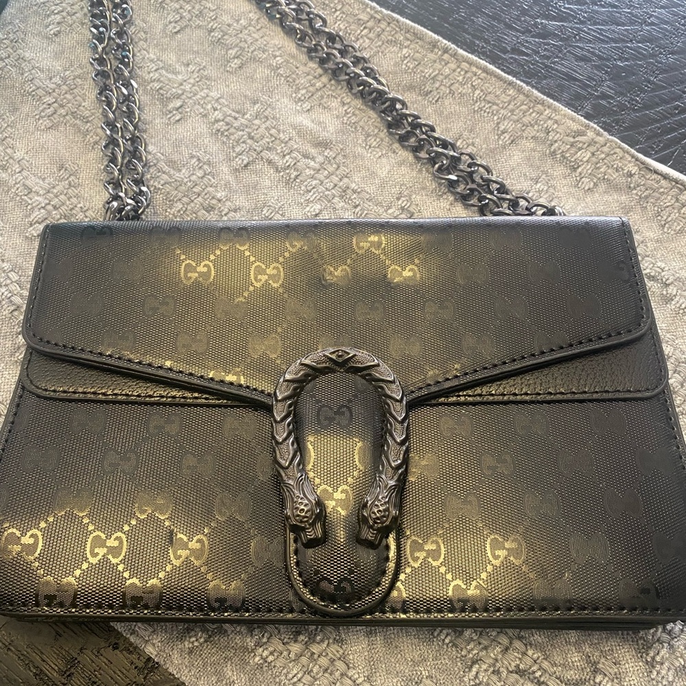 Elegant Black Chain Shoulder Bag - Picture 6 of 13